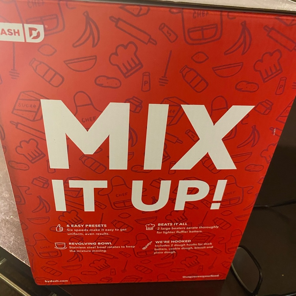 Small mixing set, brand new